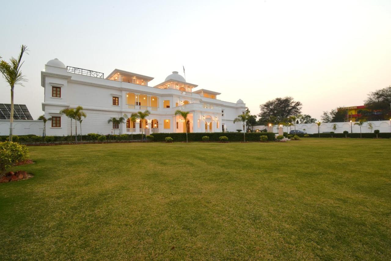 Umaid Farm Resort- A Legancy Vintage Stay In Dzsaipur Kültér fotó