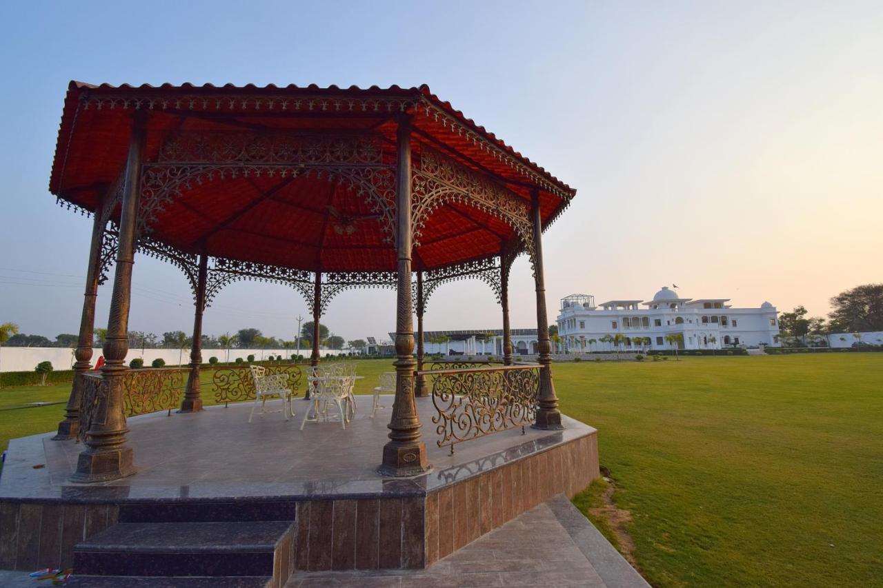 Umaid Farm Resort- A Legancy Vintage Stay In Dzsaipur Kültér fotó