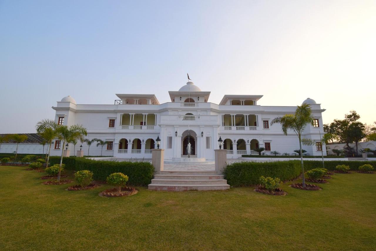 Umaid Farm Resort- A Legancy Vintage Stay In Dzsaipur Kültér fotó